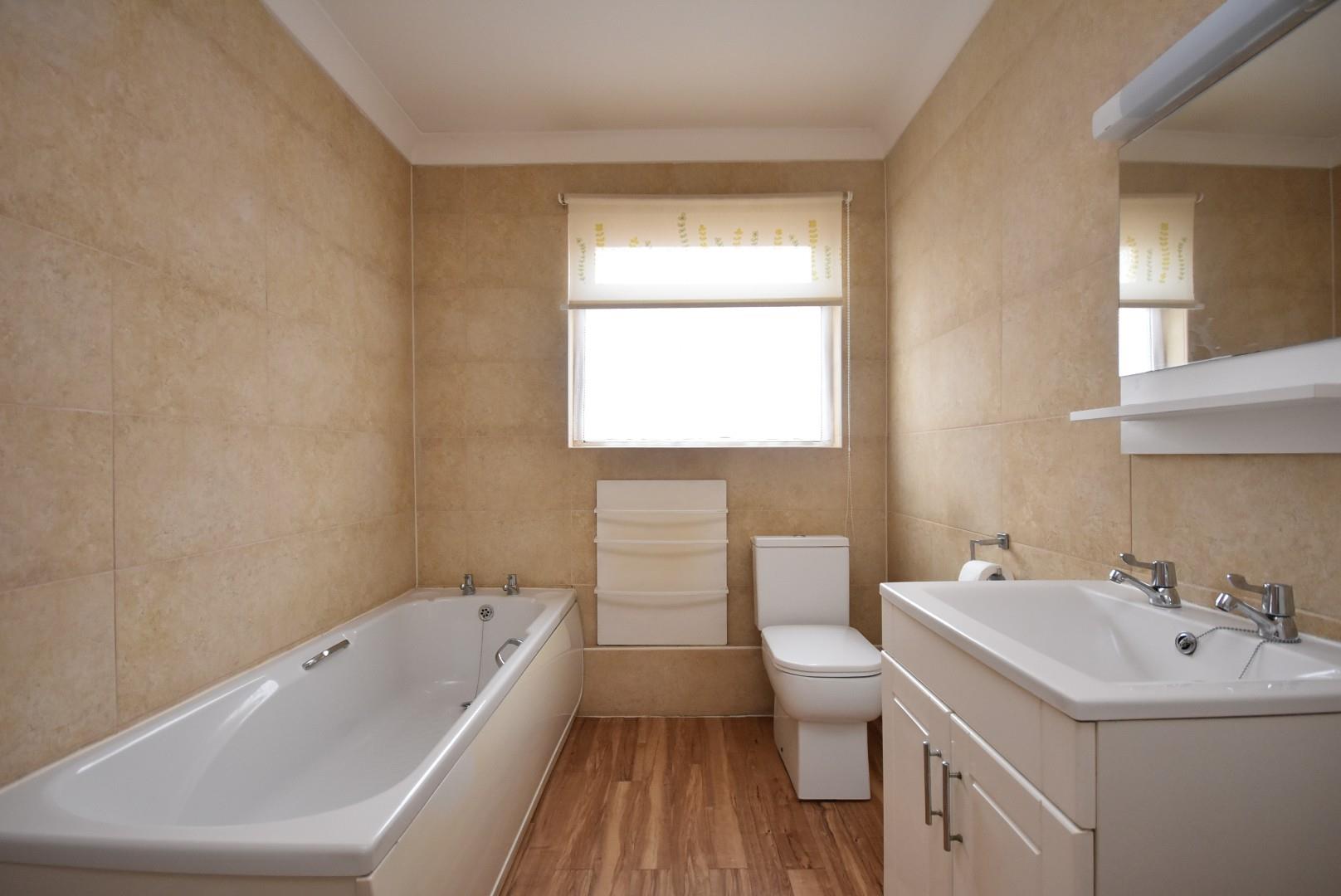 8 Gwenfo Drive, Wenvoe, CF5 6BR